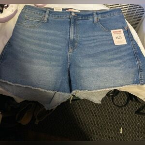Signature Women's Light Blue Jean Shorts